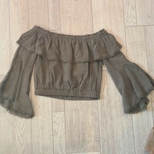 Off shoulder bell sleeve top